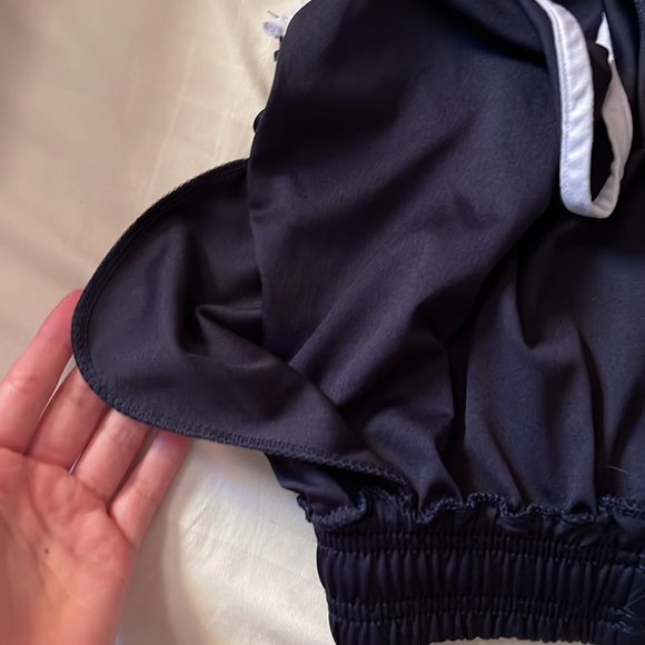 Drawstring Athletic shorts - Picture 2 of 3